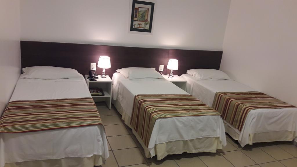 Hz Hotel Patos de Minas Bagian luar foto