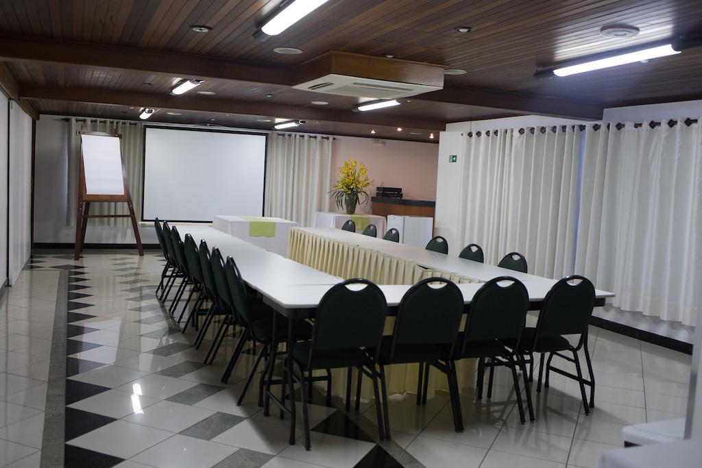 Hz Hotel Patos de Minas Bagian luar foto